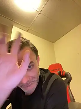 NicPolaris online show from 04-05-26, 03:13