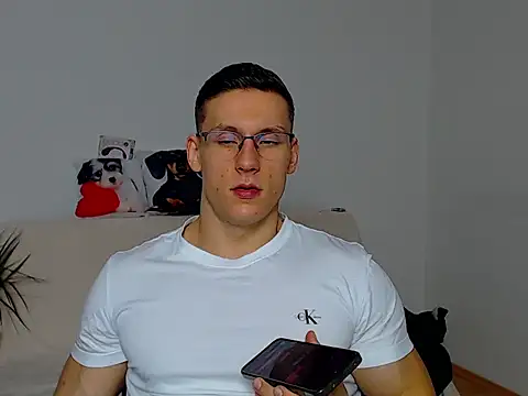 ZeinMiracles online show from 10-19-25, 05:59