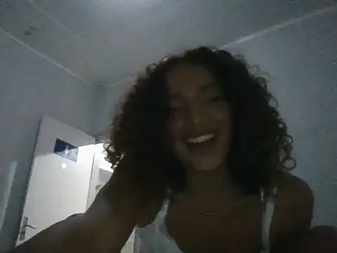 Snapshot of 4petitosa chatting on 09-27-25, 07:47 4petitosa online show from 09-27-25, 07:47