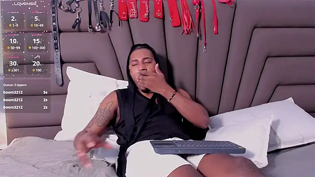 Snapshot of Duo69Sexual chatting on 10-14-25, 07:58 Duo69Sexual online show from 10-14-25, 07:58