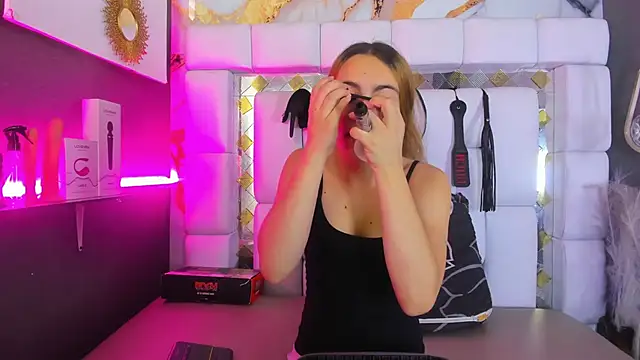 Natasha-Adams online show from 02-25-26, 09:25