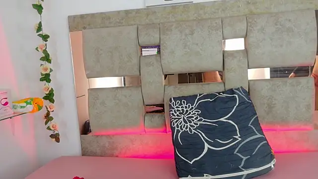 Natasha-Adams online show from 11-29-25, 09:26