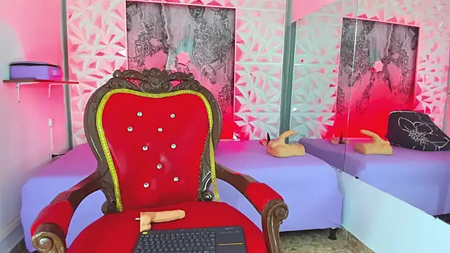 Natasha-Adams online show from 11-08-25, 09:35