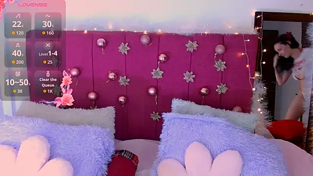 AuroraHans1 online show from 11-23-25, 02:10