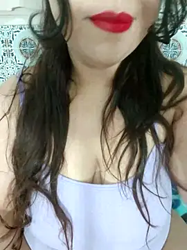 Snapshot of Hot-lino chatting on 07-05-26, 03:00 Hot-lino online show from 07-05-26, 03:00