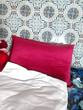 Hot-lino online show from 12-03-25, 04:28