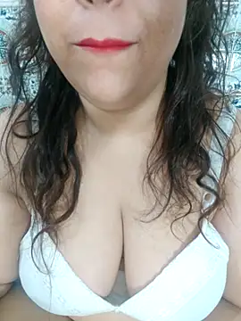 Snapshot of Hot-lino chatting on 07-10-26, 12:43 Hot-lino online show from 07-10-26, 12:43