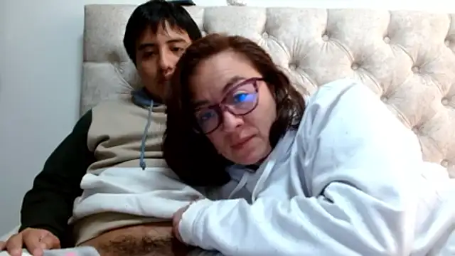 Snapshot of the_magnificent8 chatting on 11-25-25, 02:28 the magnificent8 online show from 11-25-25, 02:28