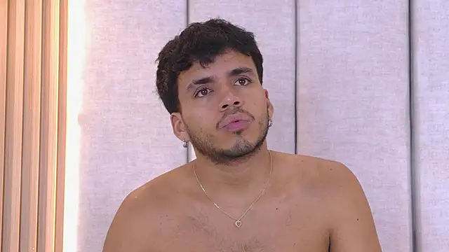 AlexanderJordan online show from 11-12-25, 12:59