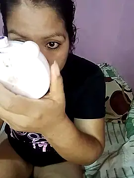 Snapshot of Alexxxia69 chatting on 09-18-25, 02:58 Alexxxia69 online show from 09-18-25, 02:58