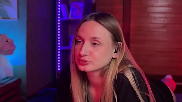 LovaMay online show from 04-04-26, 09:10