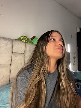 AnnyLopezzz  online show from 06-04-26, 03:17