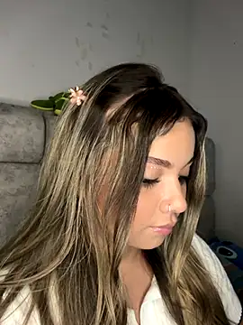 AnnyLopezzz  online show from 09-21-25, 05:29