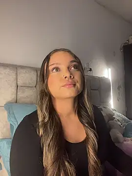 AnnyLopezzz  online show from 04-22-26, 06:20