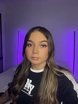 AnnyLopezzz  online show from 10-24-25, 04:44