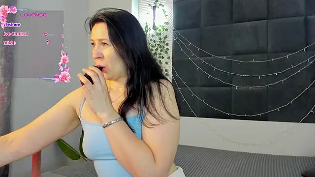 Lea shadom online show from 04-05-26, 01:12