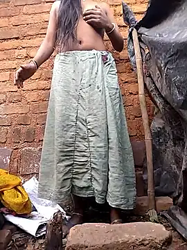 Idhika Handoo online show from 02-27-26, 02:12