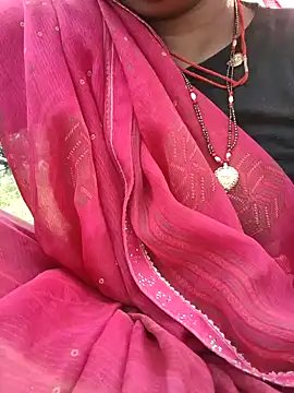 Idhika Handoo online show from 10-13-25, 10:50