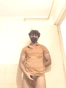 Snapshot of Goodmens5 chatting on 09-12-25, 03:12 Goodmens5 online show from 09-12-25, 03:12