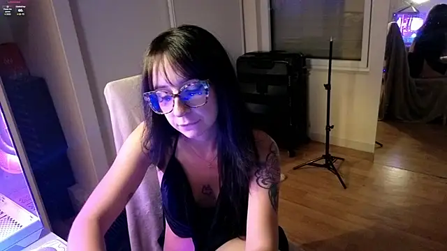 CornetDeGlace online show from 02-13-26, 07:03