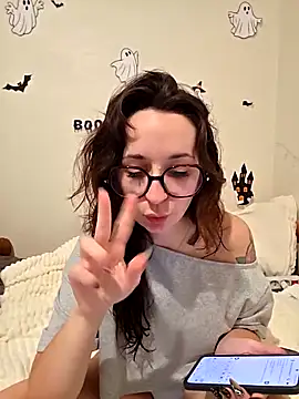 CornetDeGlace online show from 11-05-25, 04:10