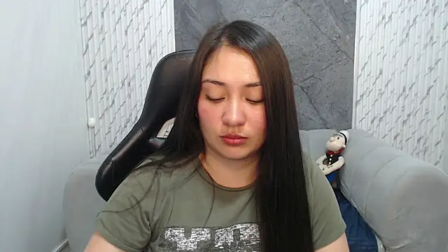 Ivony18 b online show from 11-25-25, 03:07