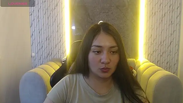 Ivony18 b online show from 11-26-25, 03:17