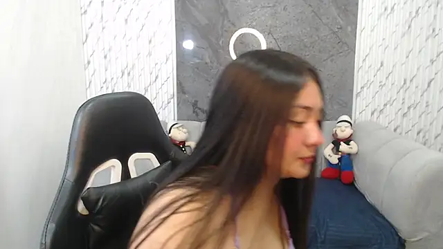 Ivony18 b online show from 11-24-25, 03:17