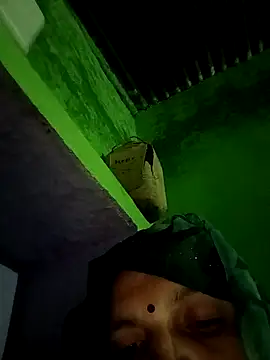 Snapshot of Payal950 chatting on 10-24-25, 12:42 Payal950 online show from 10-24-25, 12:42