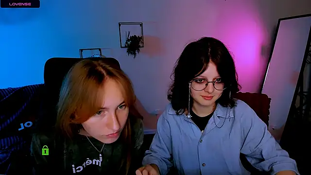 Snapshot of beauty_ginger_ chatting on 09-22-25, 01:28 beauty ginger  online show from 09-22-25, 01:28