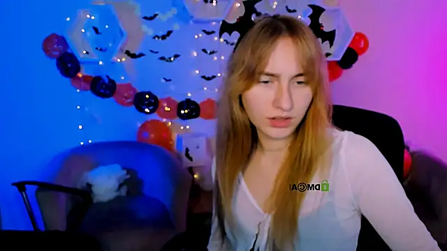 beauty ginger  online show from 10-30-25, 09:51