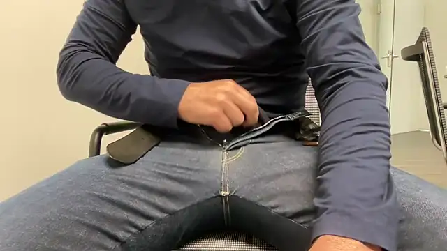 harrys74 online show from 10-13-25, 09:11