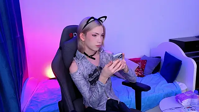 Snapshot of star_madison chatting on 04-19-26, 01:45 star madison online show from 04-19-26, 01:45
