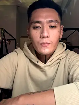 Snapshot of marz-z7-o chatting on 10-29-25, 12:26 marz-z7-o online show from 10-29-25, 12:26