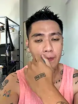 Snapshot of marz-z7-o chatting on 10-18-25, 05:31 marz-z7-o online show from 10-18-25, 05:31