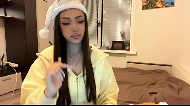 Snapshot of Leaf_Unto chatting on 11-23-25, 01:54 Leaf Unto online show from 11-23-25, 01:54