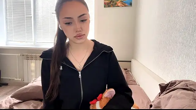 Snapshot of Leaf_Unto chatting on 11-12-25, 11:25 Leaf Unto online show from 11-12-25, 11:25