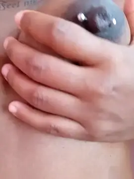 nessinha12 online show from 12-02-25, 09:11