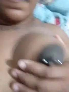 nessinha12 online show from 10-29-25, 03:49