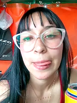 Sol Sunny online show from 12-21-25, 07:15