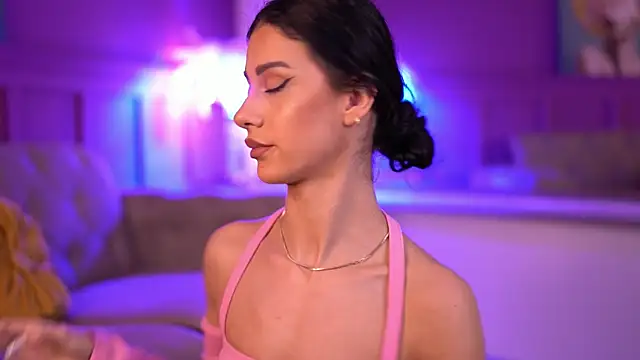 ArinaCarter online show from 09-22-25, 05:30