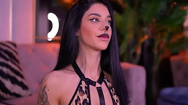 ArinaCarter online show from 10-31-25, 06:48