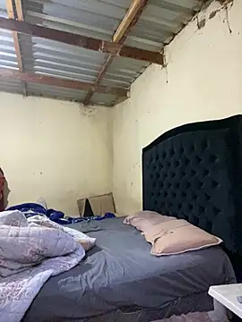 Curvycandy95 online show from 04-07-26, 05:20