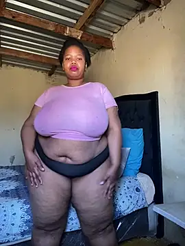 Snapshot of Curvycandy95 chatting on 07-18-26, 09:18 Curvycandy95 online show from 07-18-26, 09:18