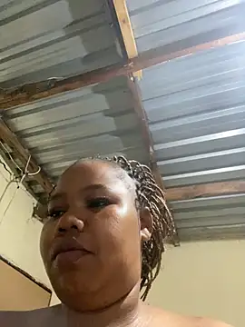 Curvycandy95 online show from 05-14-26, 06:21