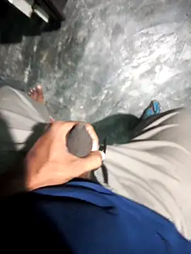 Snapshot of Hyd-bad-boy-25 chatting on 10-13-25, 04:08 Hyd-bad-boy-25 online show from 10-13-25, 04:08