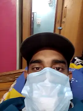 Snapshot of Hyd-bad-boy-25 chatting on 09-29-25, 03:57 Hyd-bad-boy-25 online show from 09-29-25, 03:57