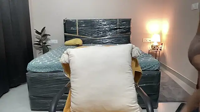 Snapshot of piyassi__divya chatting on 02-28-26, 08:52 piyassi divya online show from 02-28-26, 08:52