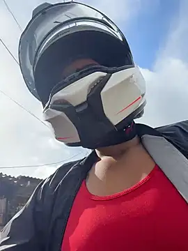 AlannaEvons online show from 04-15-26, 07:58