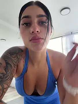 Snapshot of AlannaEvons chatting on 07-16-26, 07:11 AlannaEvons online show from 07-16-26, 07:11